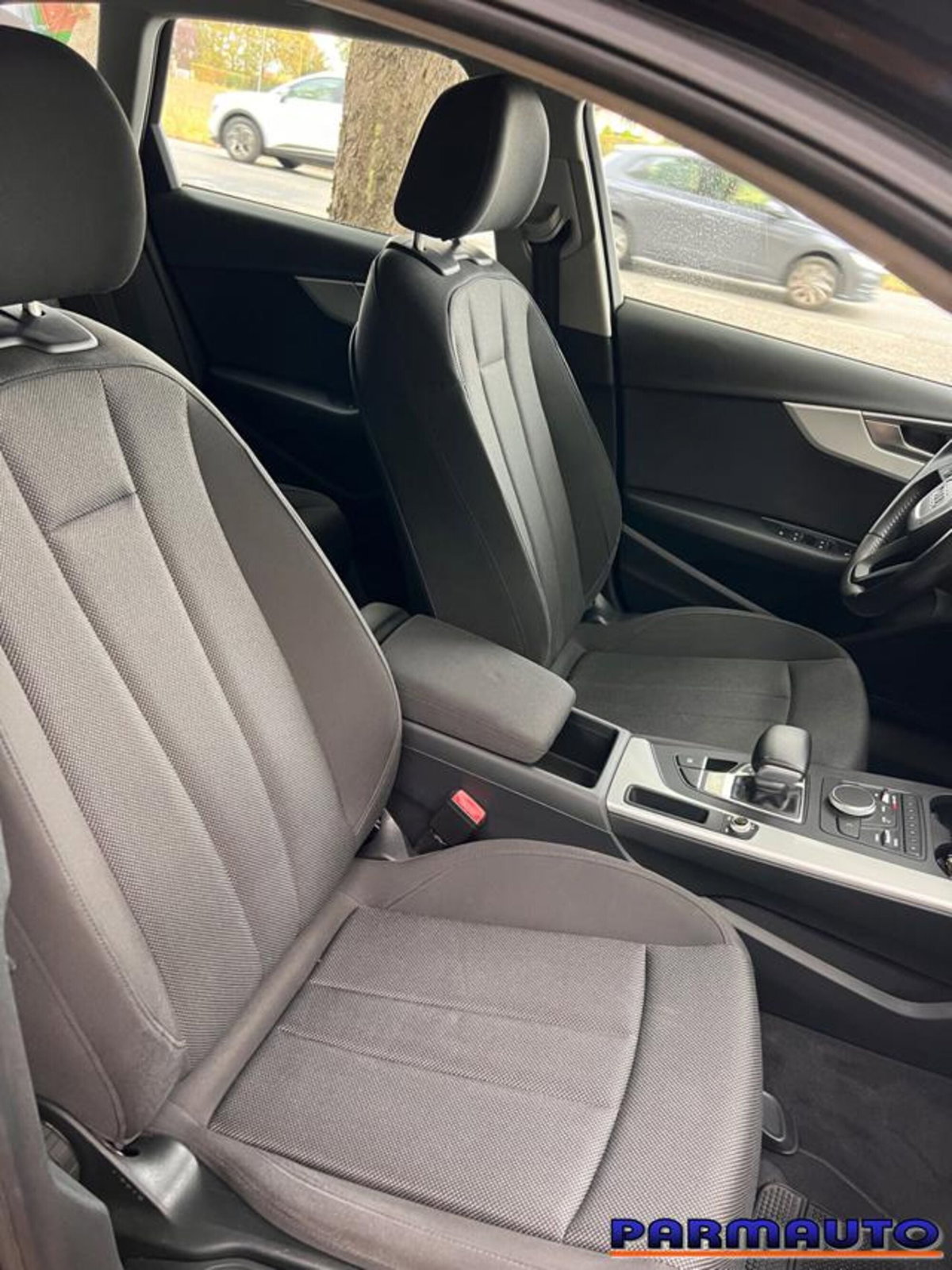 Audi A4 Avant 2.0 TDI 122 CV S tronic Business (6)