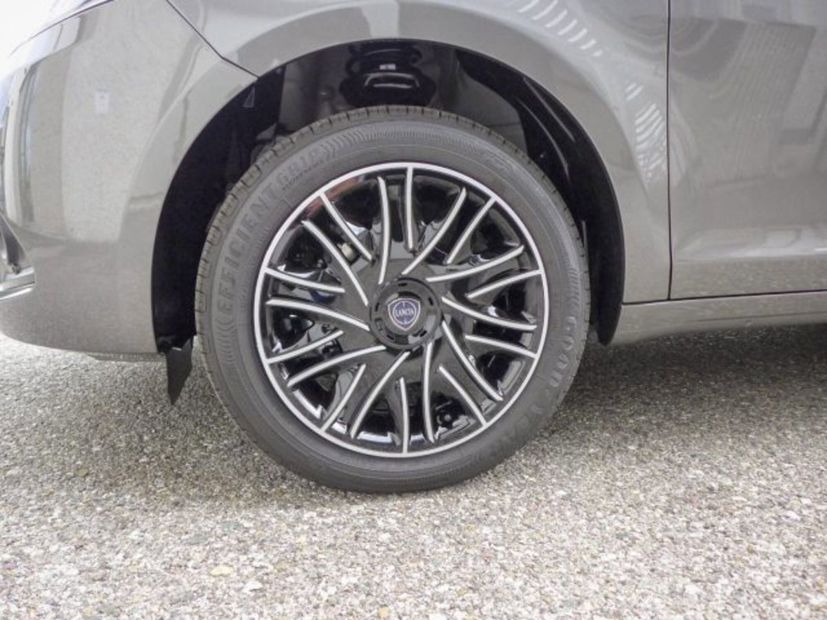 Lancia Ypsilon 1.0 FireFly 5 porte S&S Hybrid Ecochic Gold (6)