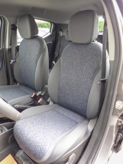 Lancia Ypsilon 1.0 FireFly 5 porte S&S Hybrid Ecochic Gold (9)