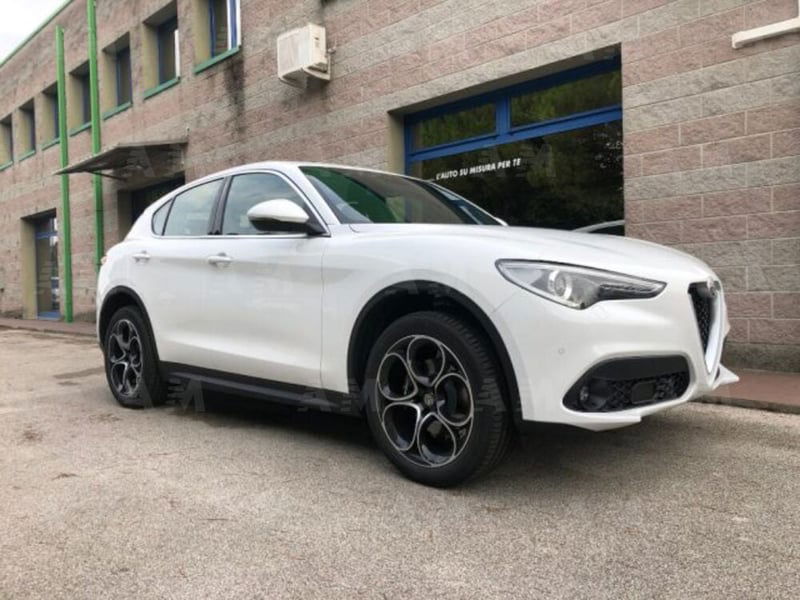 Alfa Romeo Stelvio Stelvio 2.2 Turbodiesel 210 CV AT8 Q4 Business