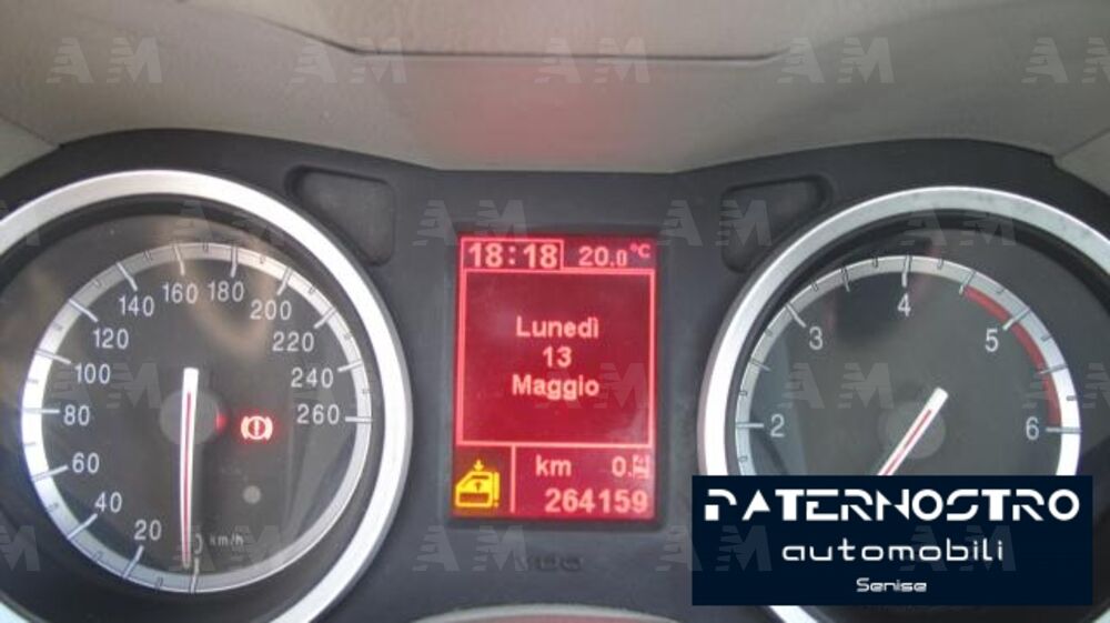 Alfa Romeo 159 1.9 JTDm 16V Distinctive (11)
