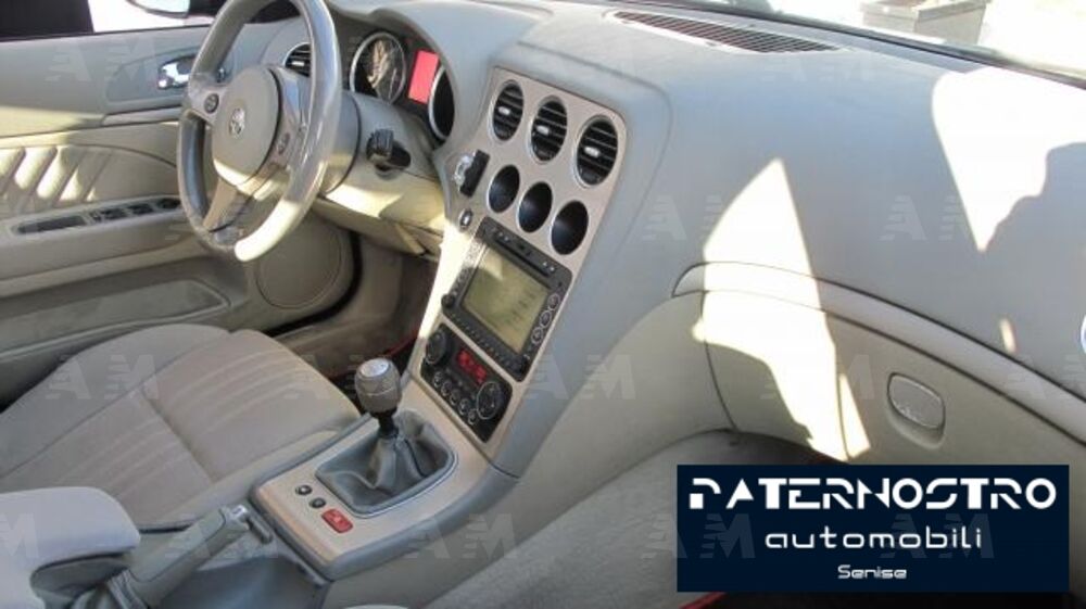 Alfa Romeo 159 1.9 JTDm 16V Distinctive (16)