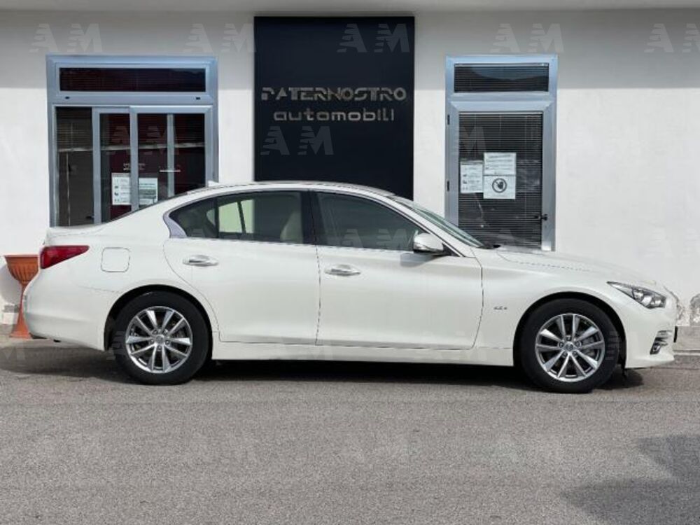 Infiniti Q50 2.2 diesel AT Premium Executive