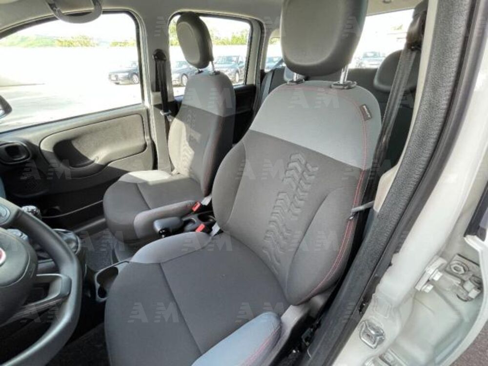 Fiat Panda 1.3 MJT 95 CV S&S 4x4 (12)