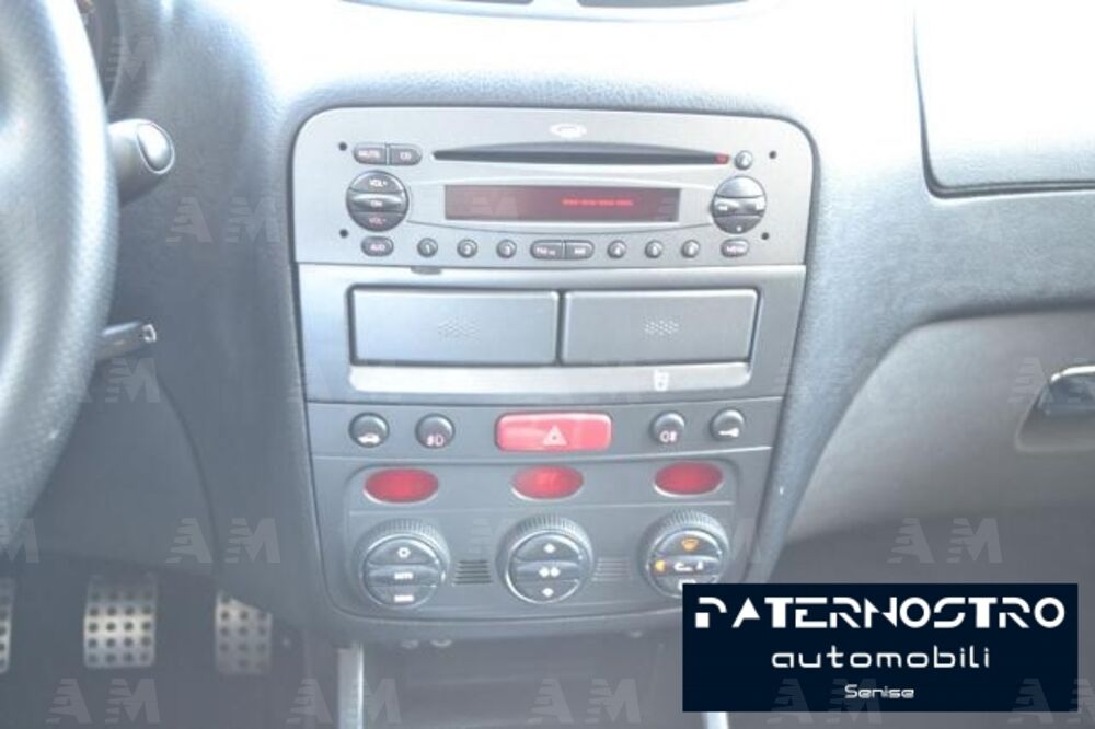 Alfa Romeo 147 1.9 JTDm (170) 3p. Ducati Corse (12)