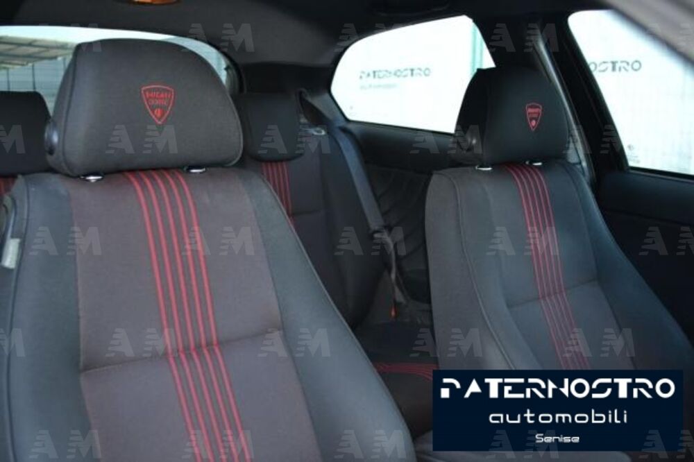 Alfa Romeo 147 1.9 JTDm (170) 3p. Ducati Corse (9)
