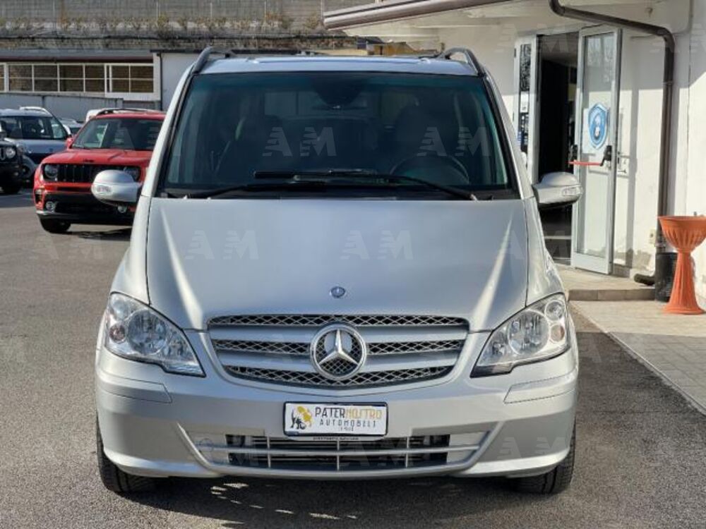 Mercedes-Benz Viano 3.0 CDI X-CLUSIVE L (3)