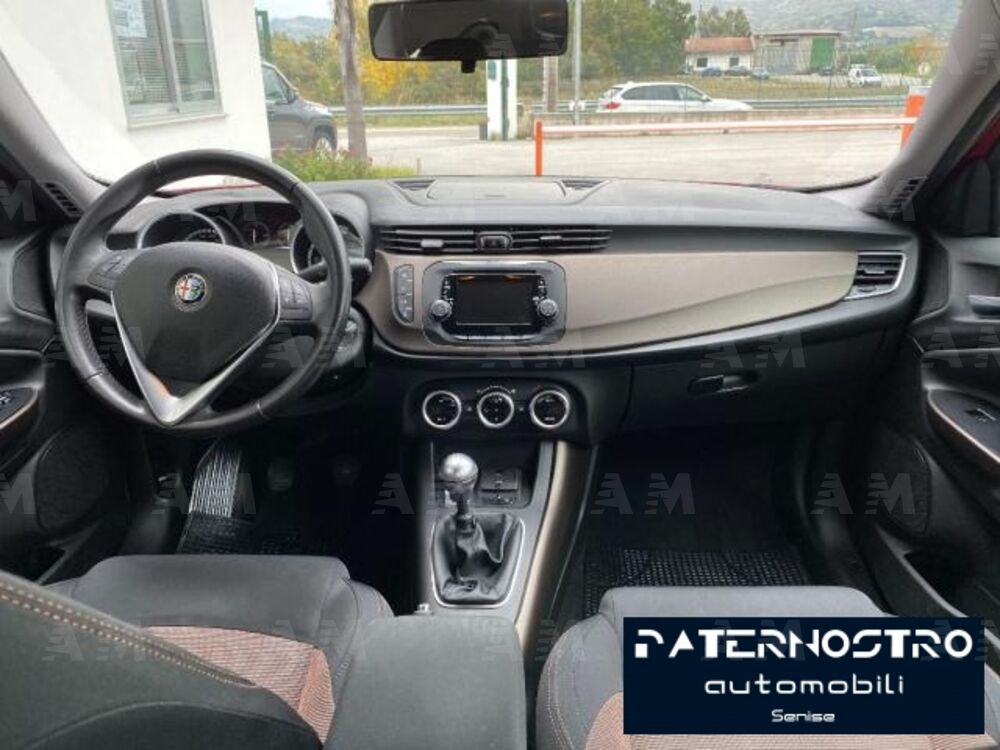 Alfa Romeo Giulietta 1.6 JTDm-2 Distinctive (11)