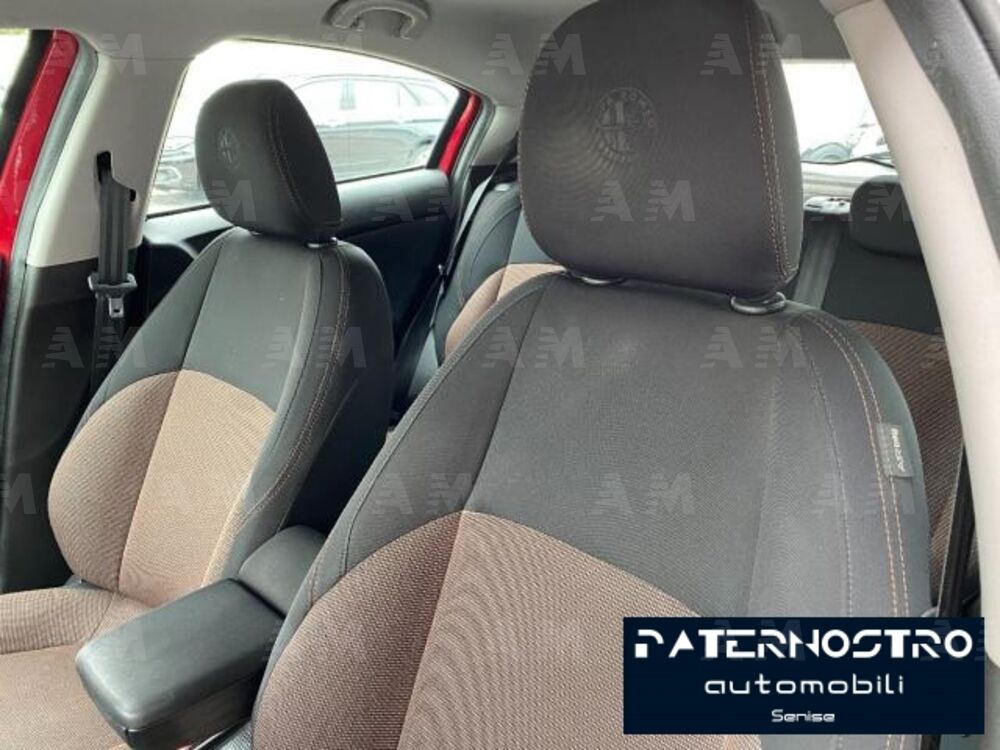 Alfa Romeo Giulietta 1.6 JTDm-2 Distinctive (15)