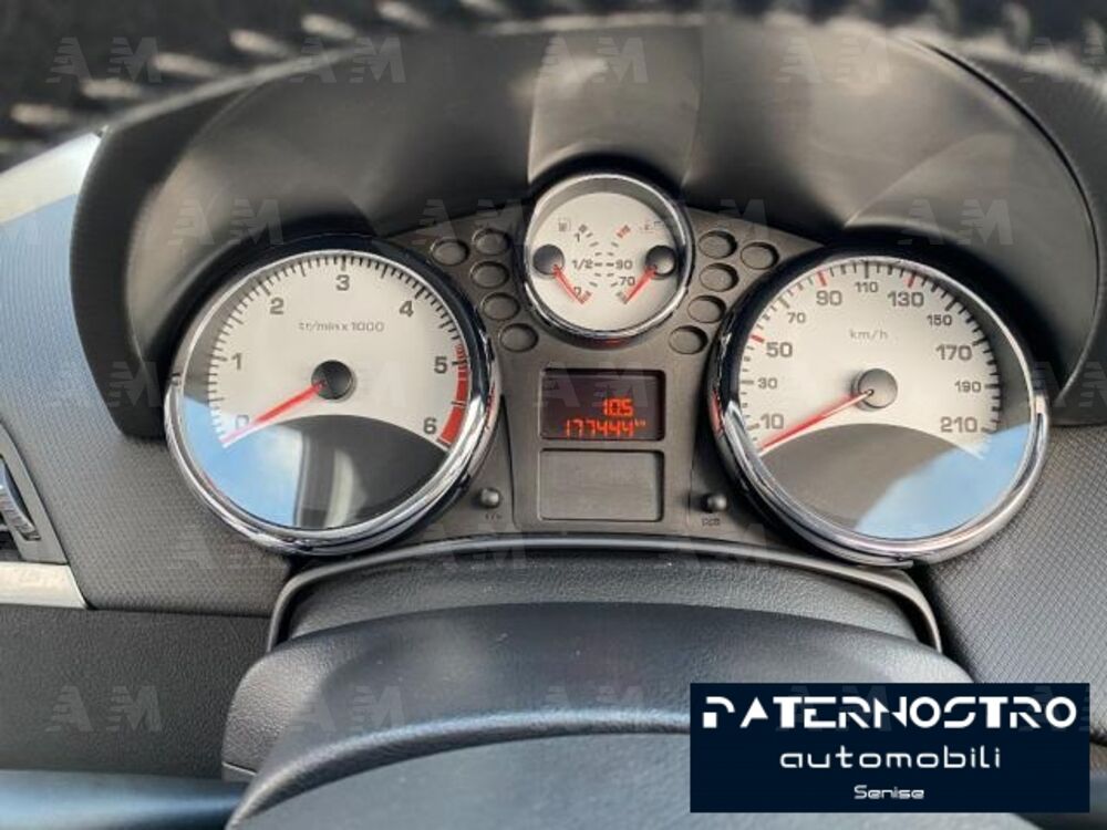 Peugeot 207 Cabrio HDi 110CV CC Féline (12)