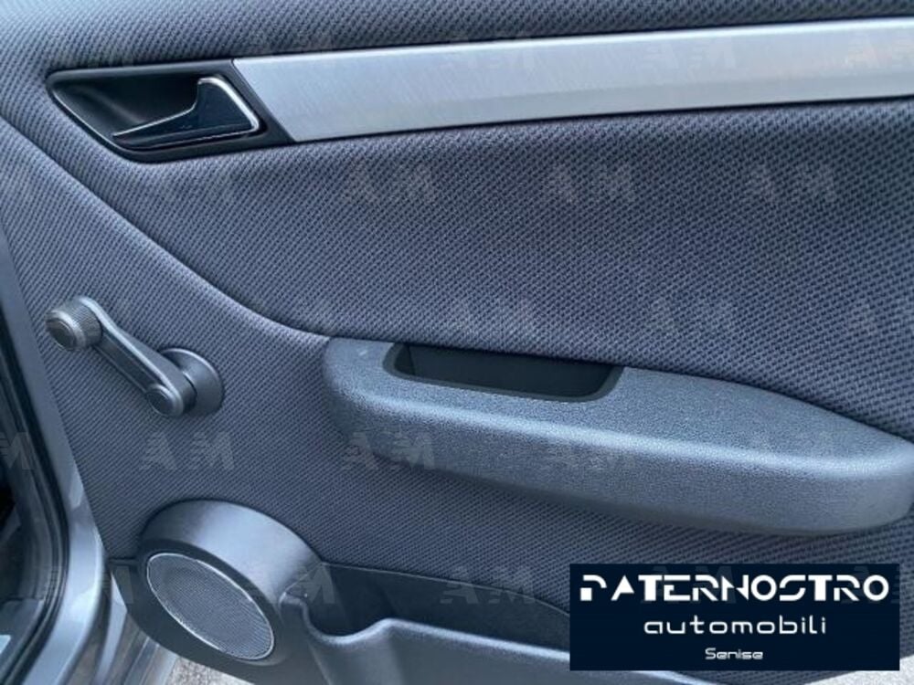 Mercedes-Benz Classe A 180 CDI Avantgarde (10)