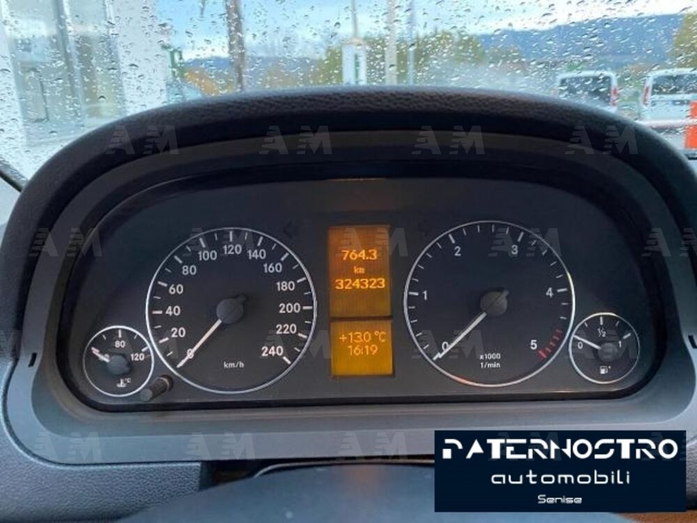Mercedes-Benz Classe A 180 CDI Avantgarde (15)