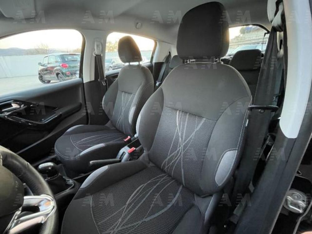 Peugeot 208 VTi 95 CV 5p. Allure (15)