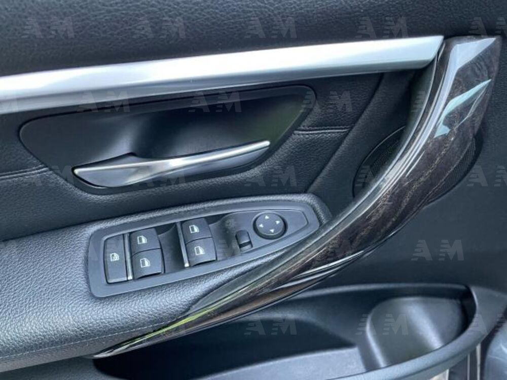 BMW Serie 3 Touring 320d cat xDrive  MSport (13)