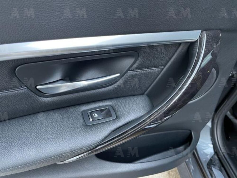 BMW Serie 3 Touring 320d cat xDrive  MSport (15)
