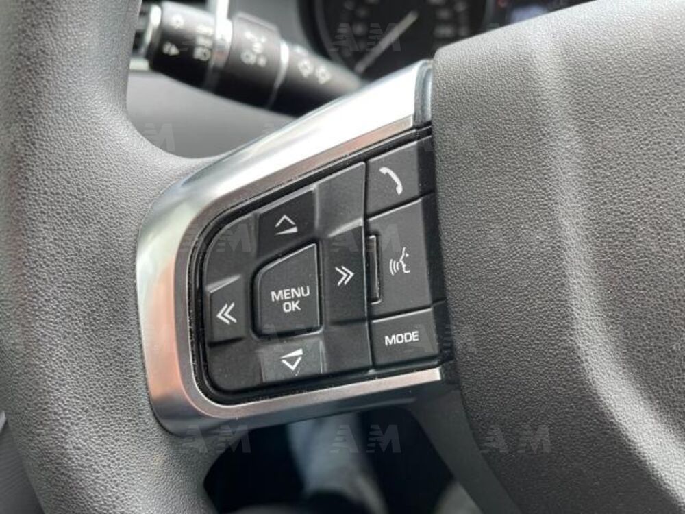 Land Rover Discovery Sport 2.0 TD4 150 CV SE (17)