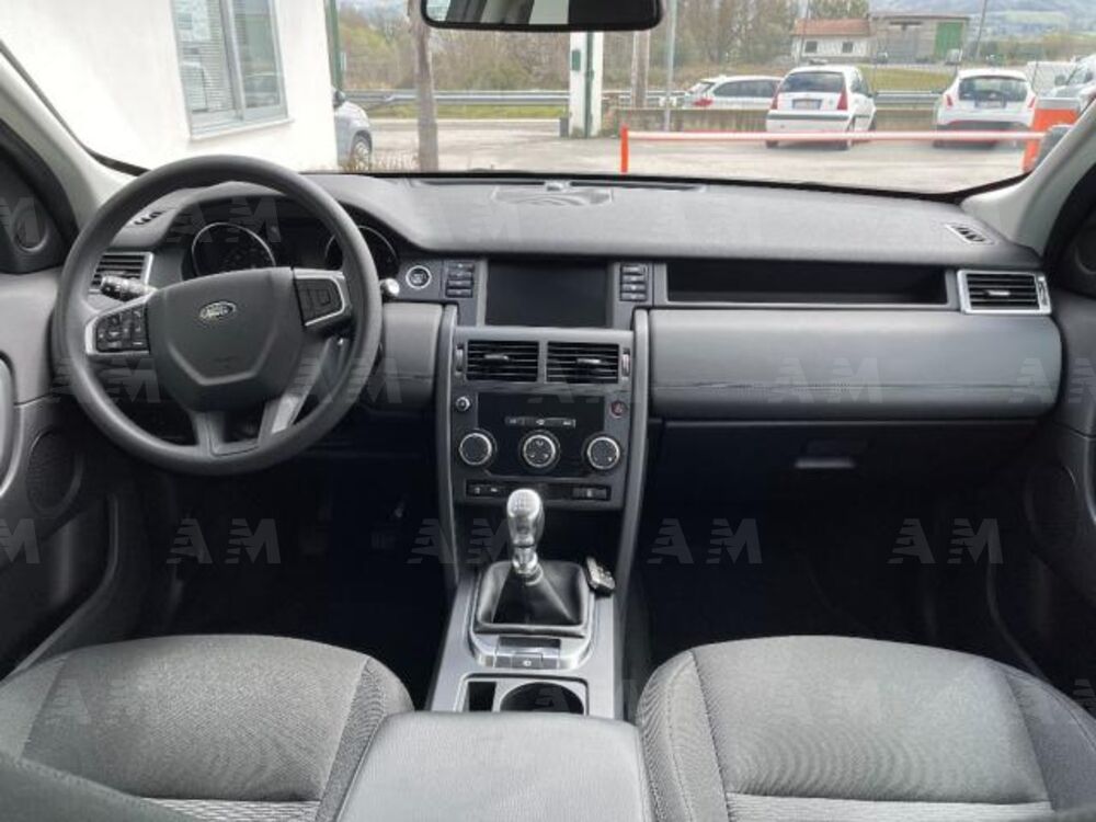 Land Rover Discovery Sport 2.0 TD4 150 CV SE (9)