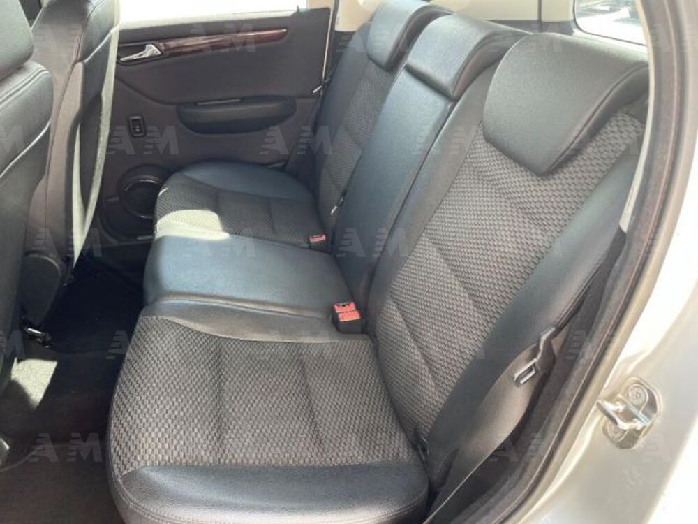Mercedes-Benz Classe A 180 CDI BlueEFFICIENCY Automatic Premium (15)