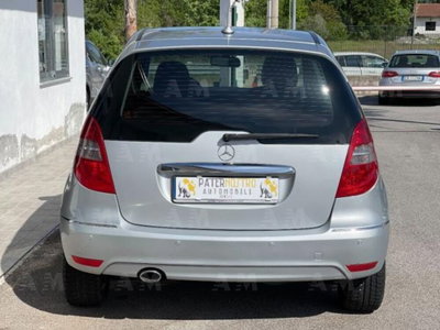 Mercedes-Benz Classe A 180 CDI BlueEFFICIENCY Automatic Premium (6)