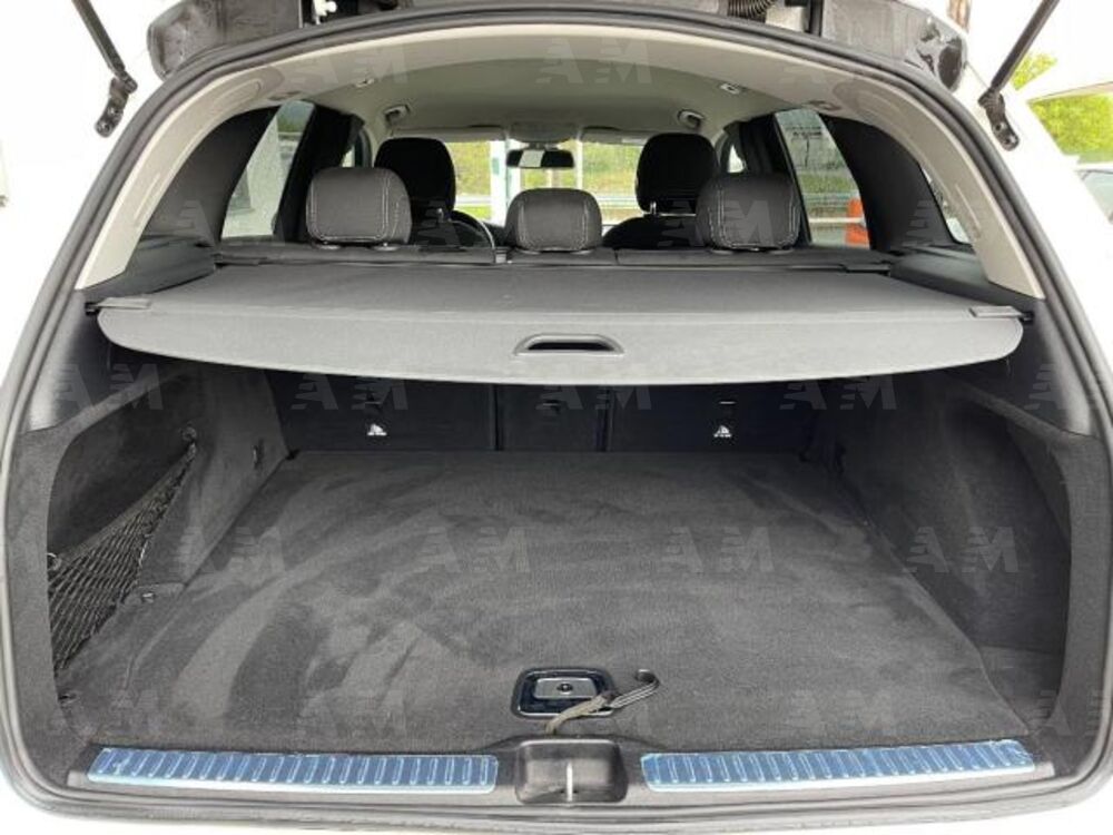 Mercedes-Benz GLC SUV 220 d 4Matic Premium (8)