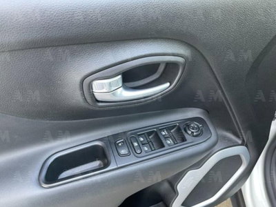 Jeep Renegade 1.6 Mjt 120 CV Limited (12)