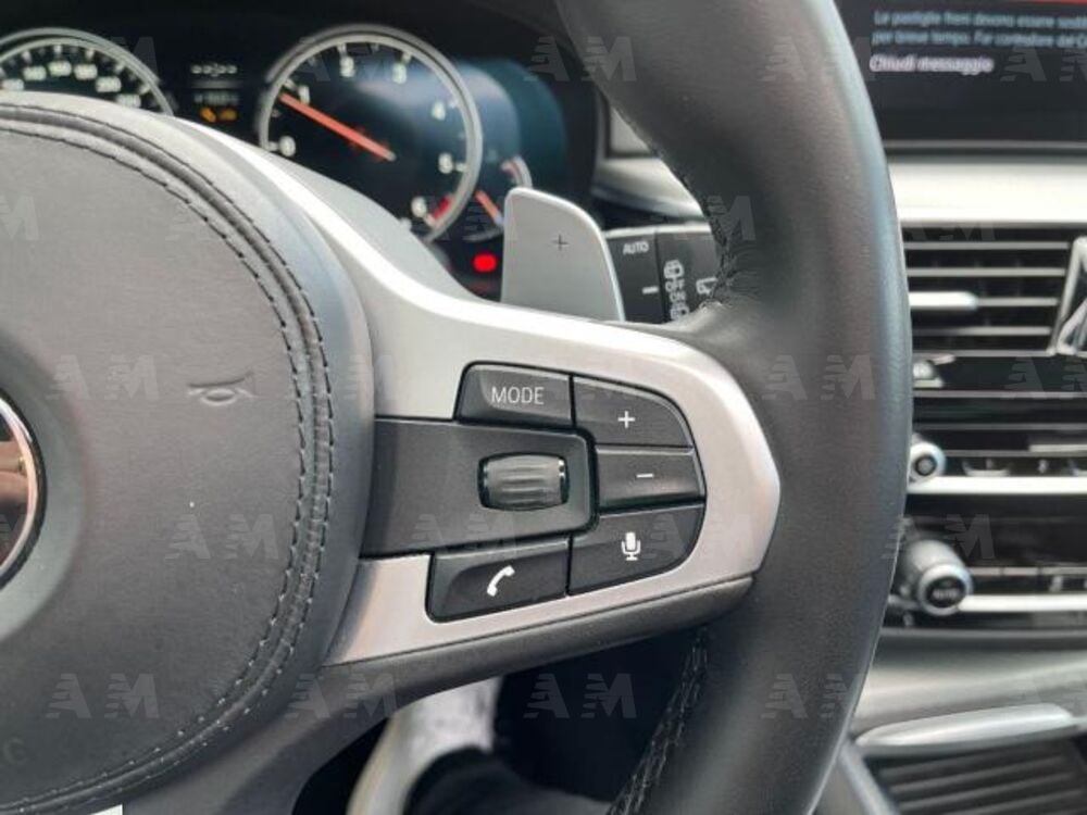 BMW Serie 5 Touring 520d  Msport (17)