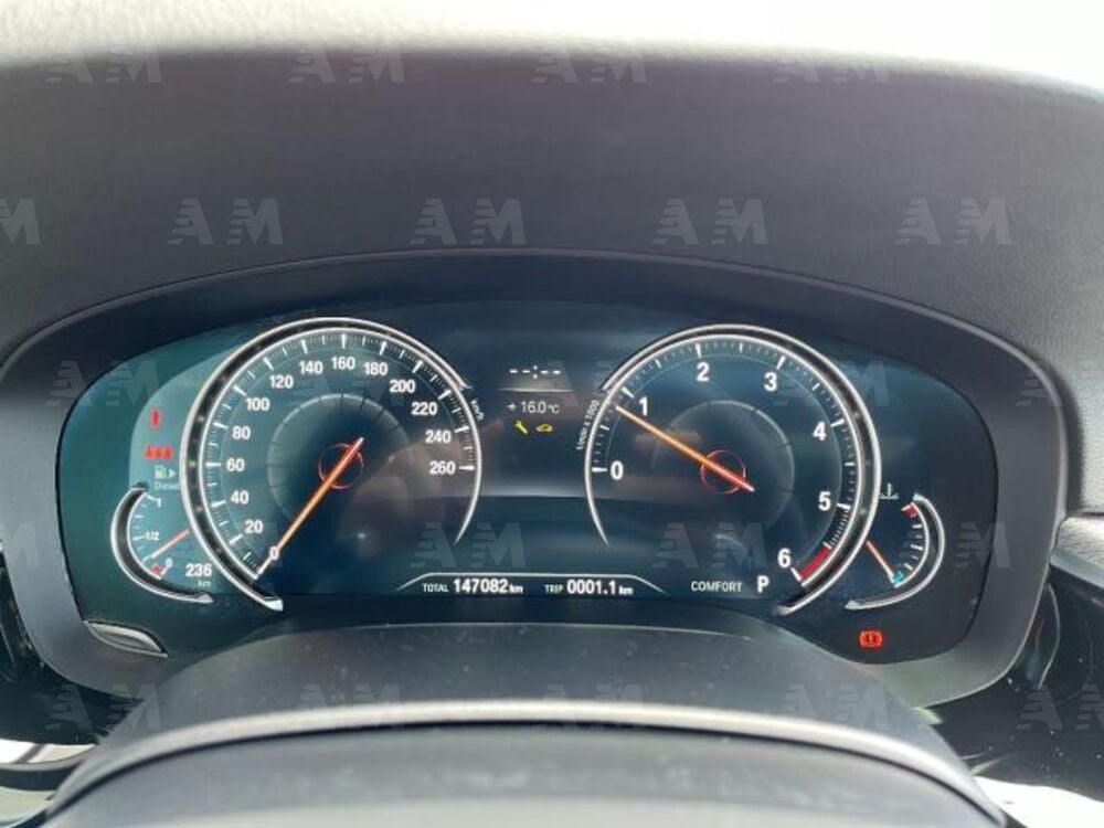 BMW Serie 5 Touring 520d  Msport (19)