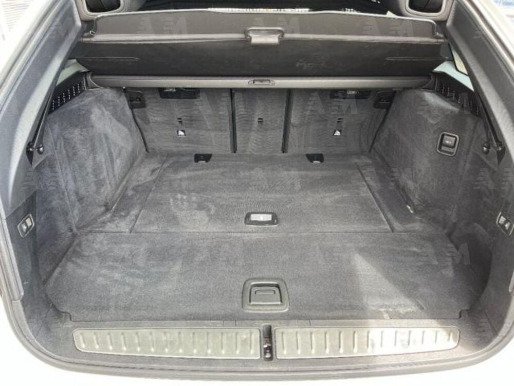 BMW Serie 5 Touring 520d  Msport (9)
