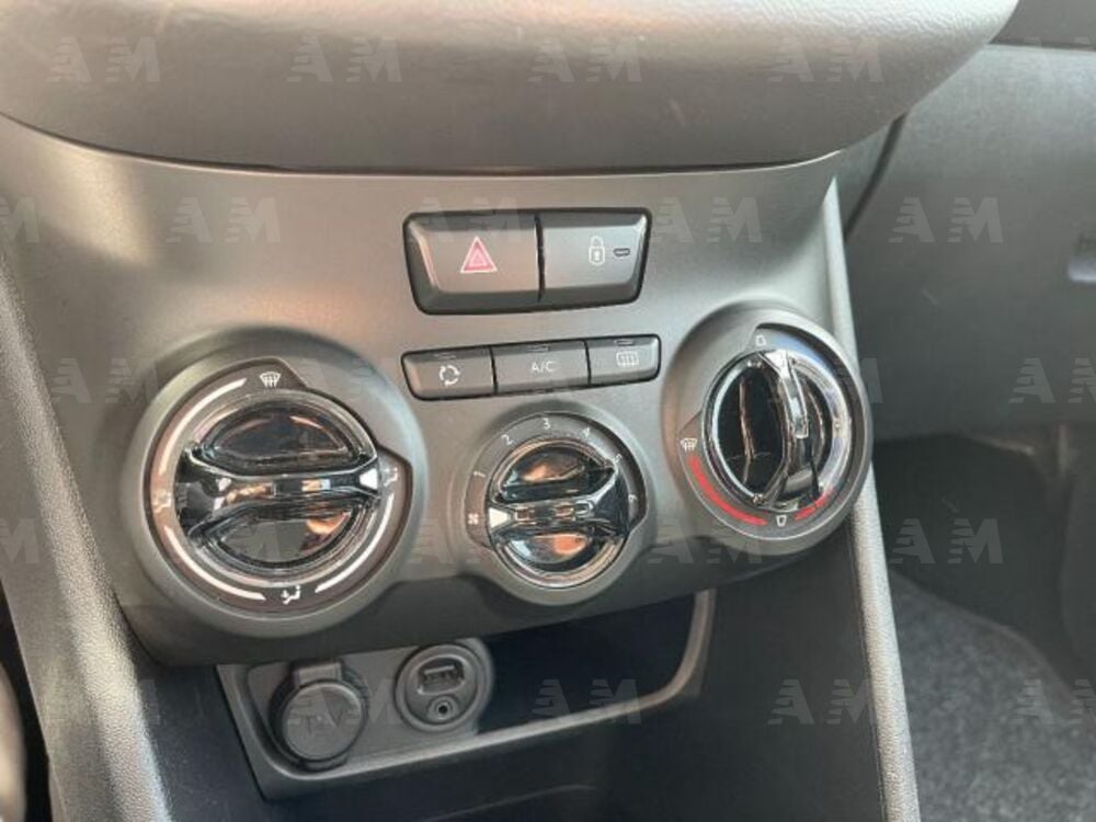 Peugeot 208 75 5 porte Active (17)