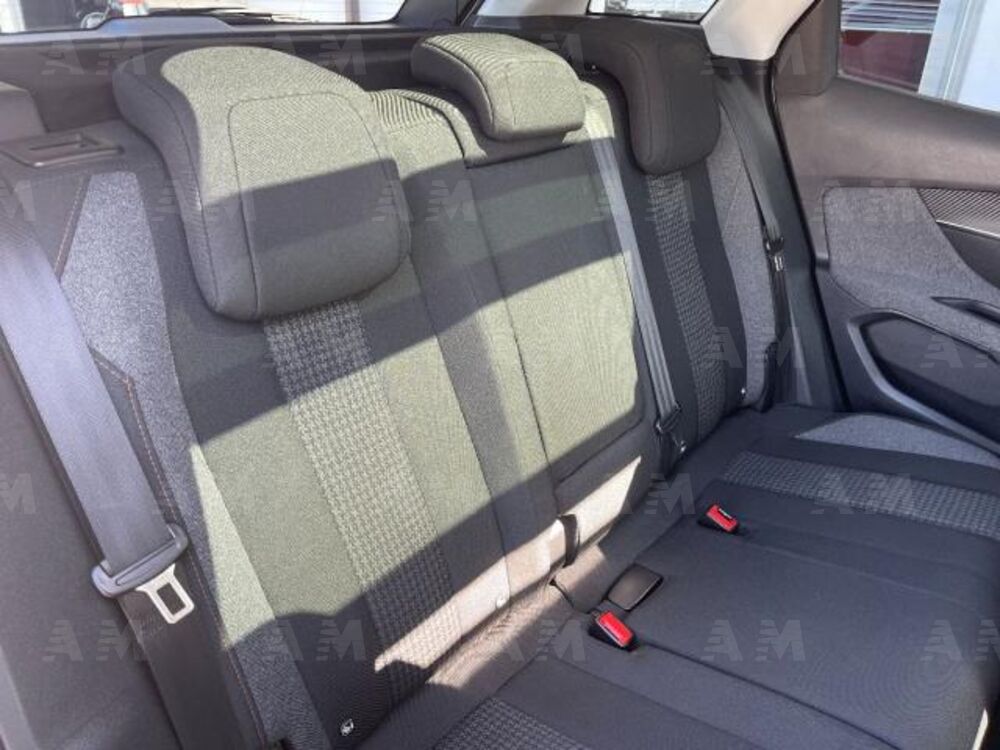 Peugeot 3008 BlueHDi 120 EAT6 S&S Active (10)