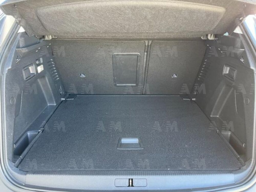 Peugeot 3008 BlueHDi 120 EAT6 S&S Active (8)