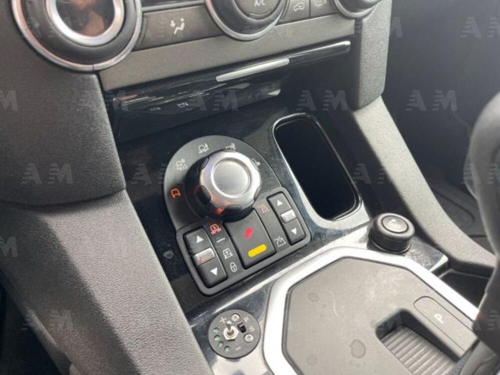 Land Rover Discovery 4 3.0 SDV6 245CV HSE (19)