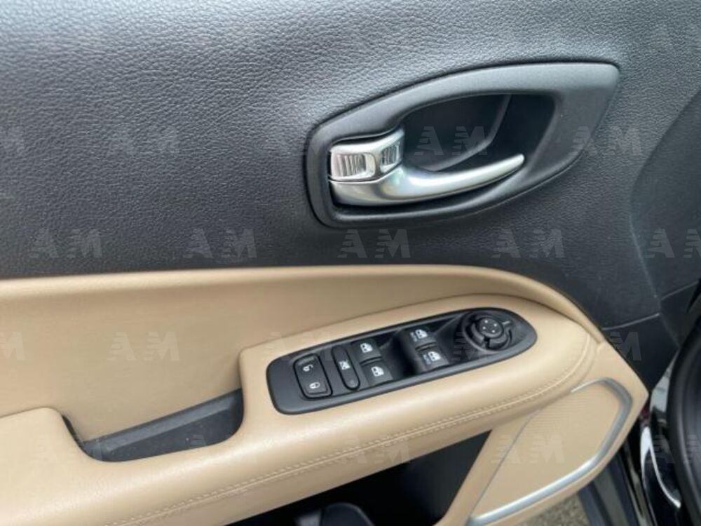 Jeep Compass 2.0 Multijet II 4WD Longitude (14)