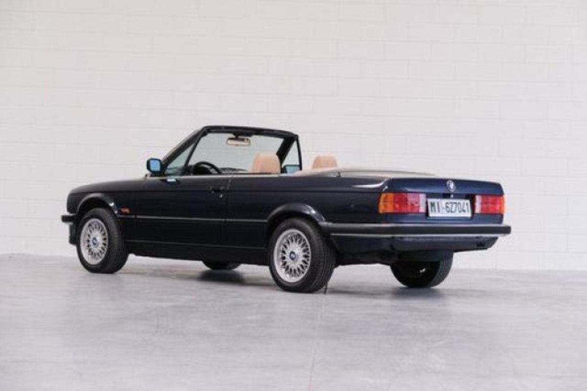 BMW Serie 3 Cabrio 320i let L (2)