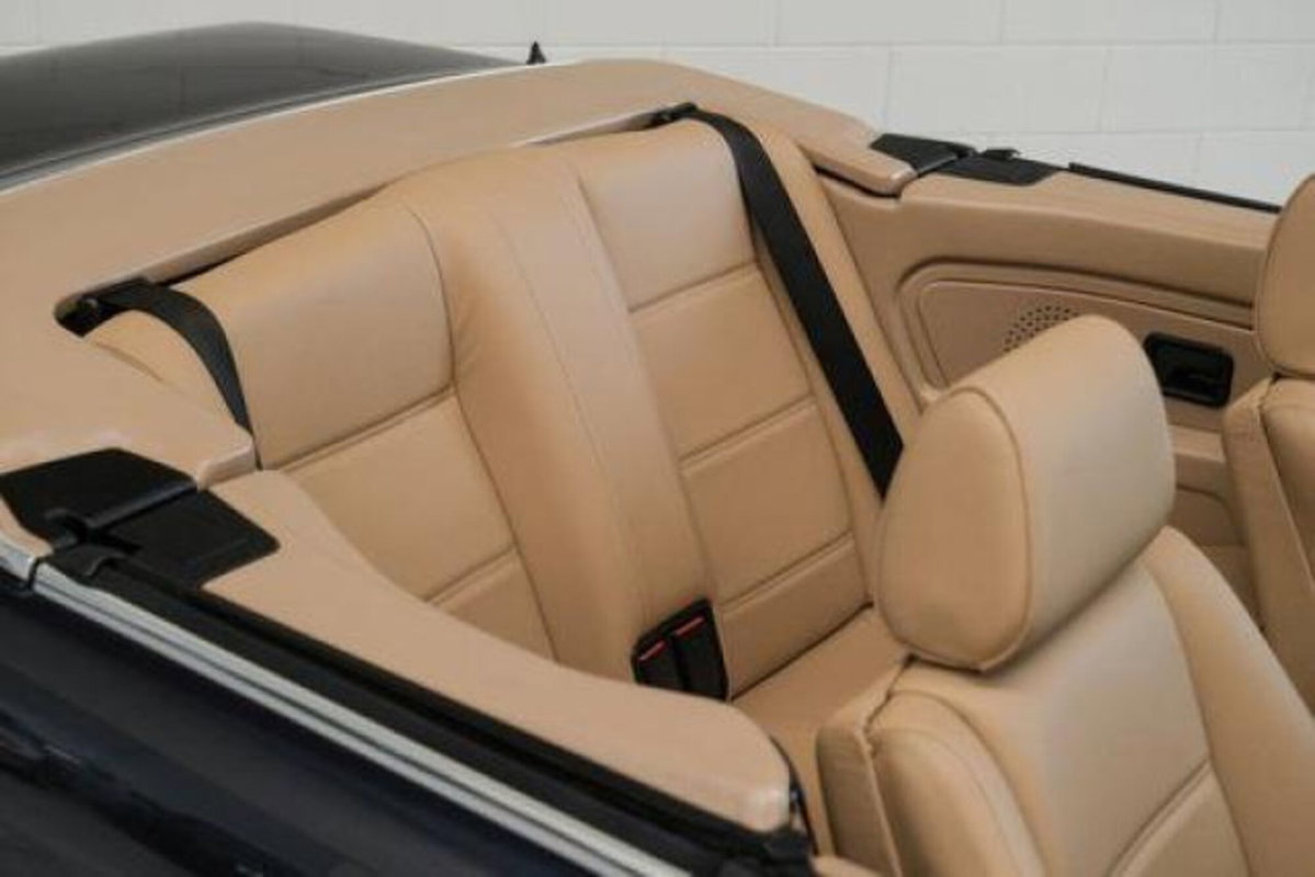 BMW Serie 3 Cabrio 320i let L (8)