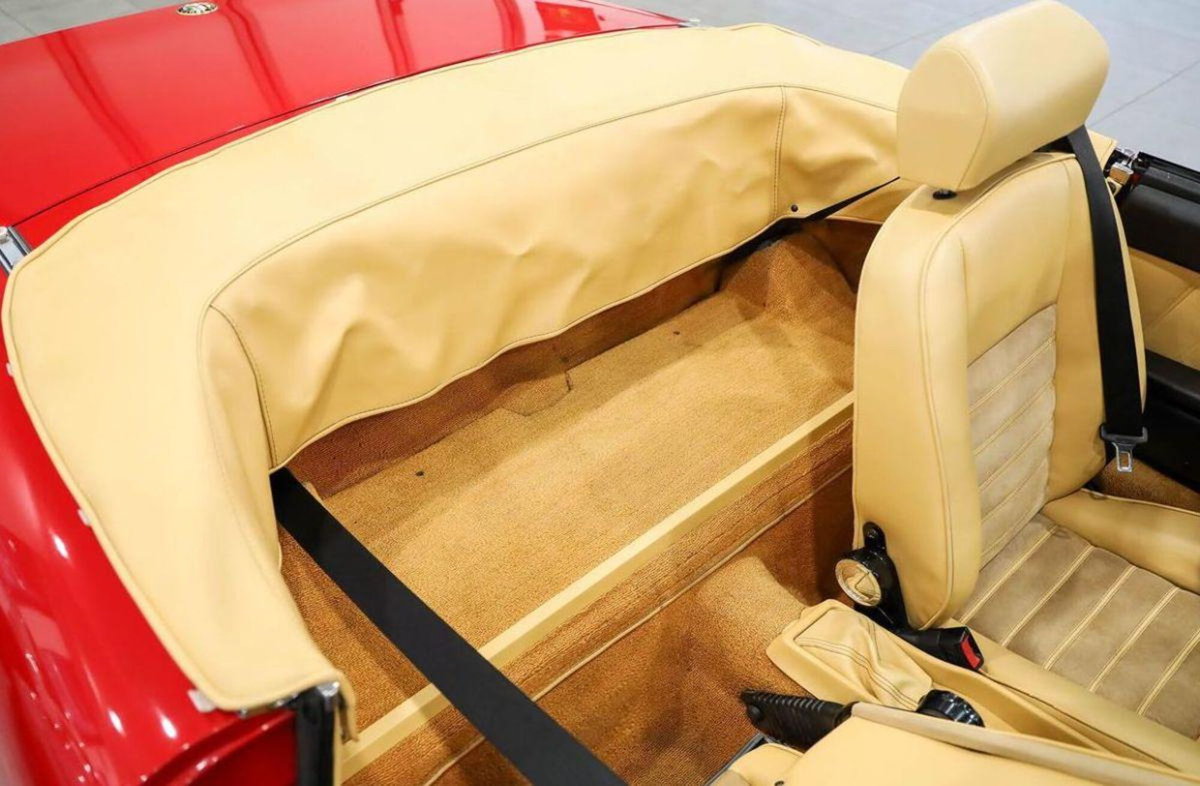 Alfa Romeo Spider 1.6 (6)