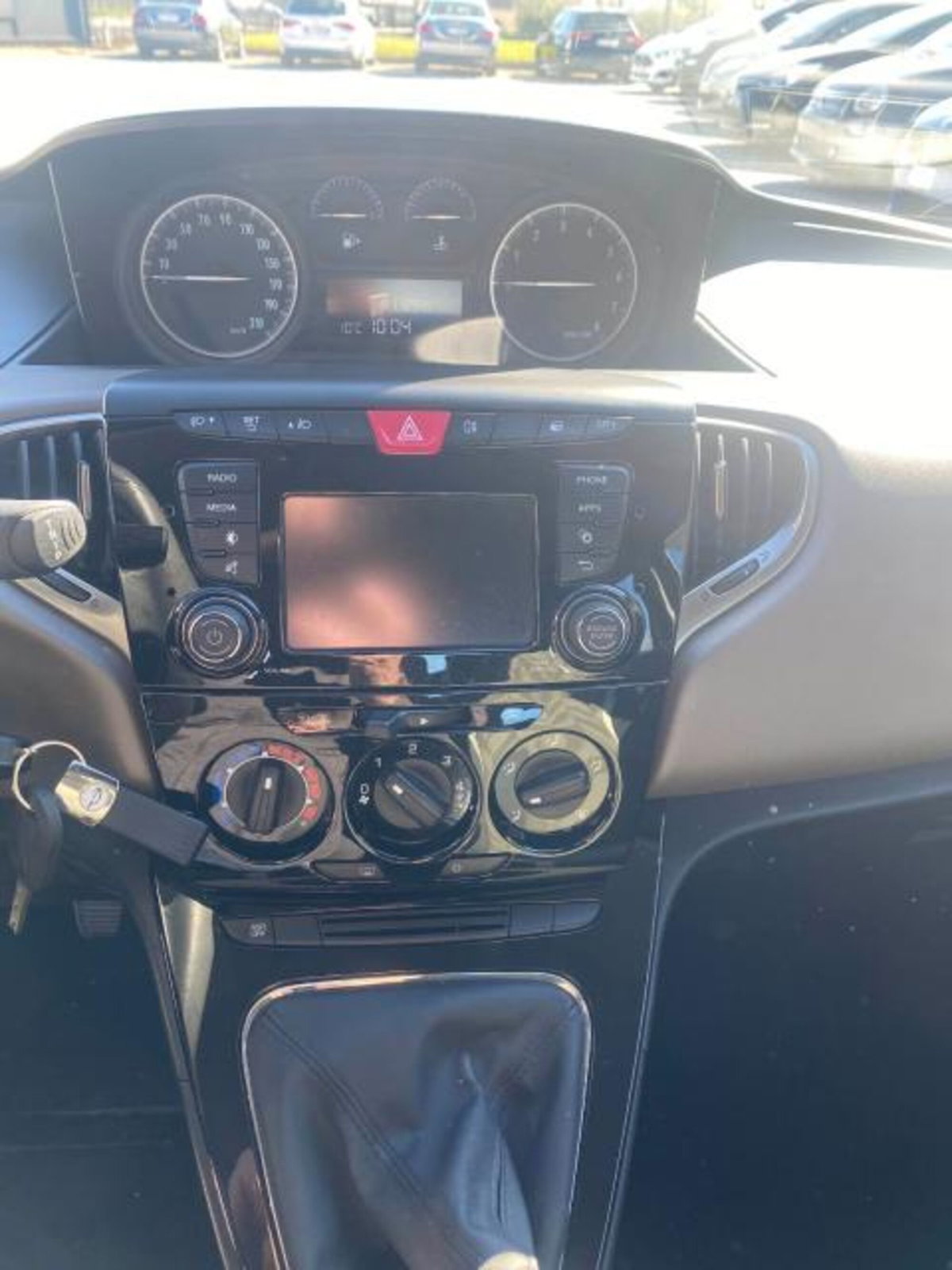 Lancia Ypsilon 1.2 69 CV 5 porte Platinum (9)