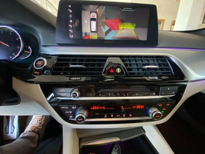 BMW Serie 5 Touring 520d  Msport (18)