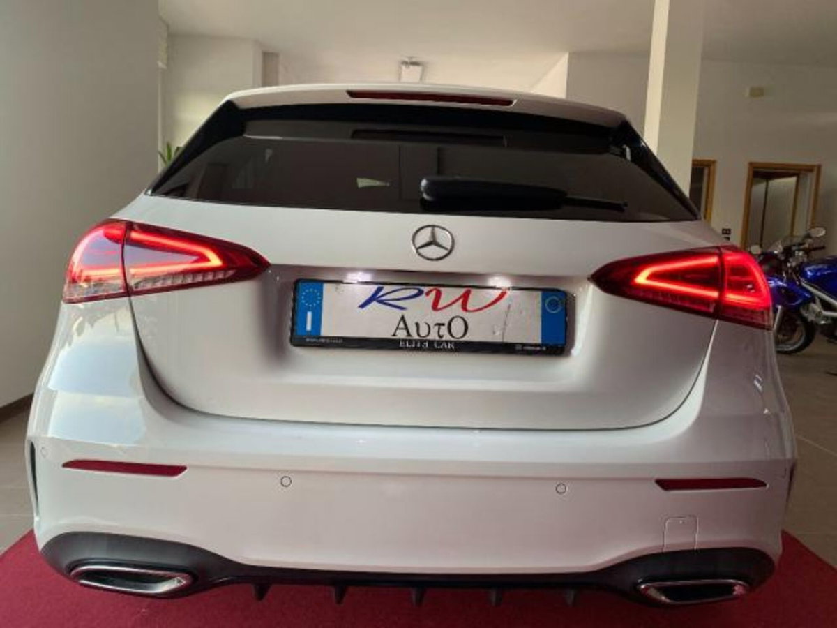 Mercedes-Benz Classe A 180 d Automatic Premium (6)