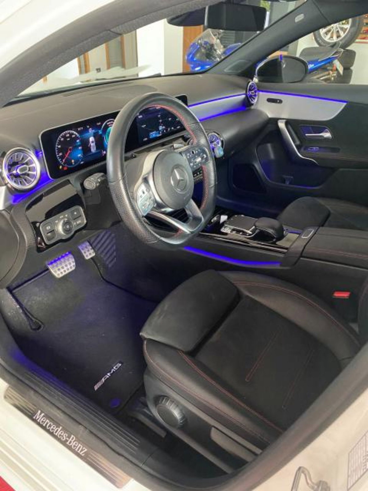 Mercedes-Benz Classe A 180 d Automatic Premium (9)