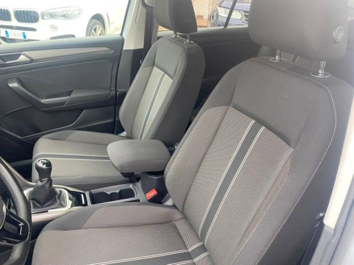 Volkswagen T-Roc 1.6 TDI SCR Style BlueMotion Technology (14)