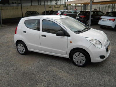 Suzuki Alto 1.0 VVT GL (8)