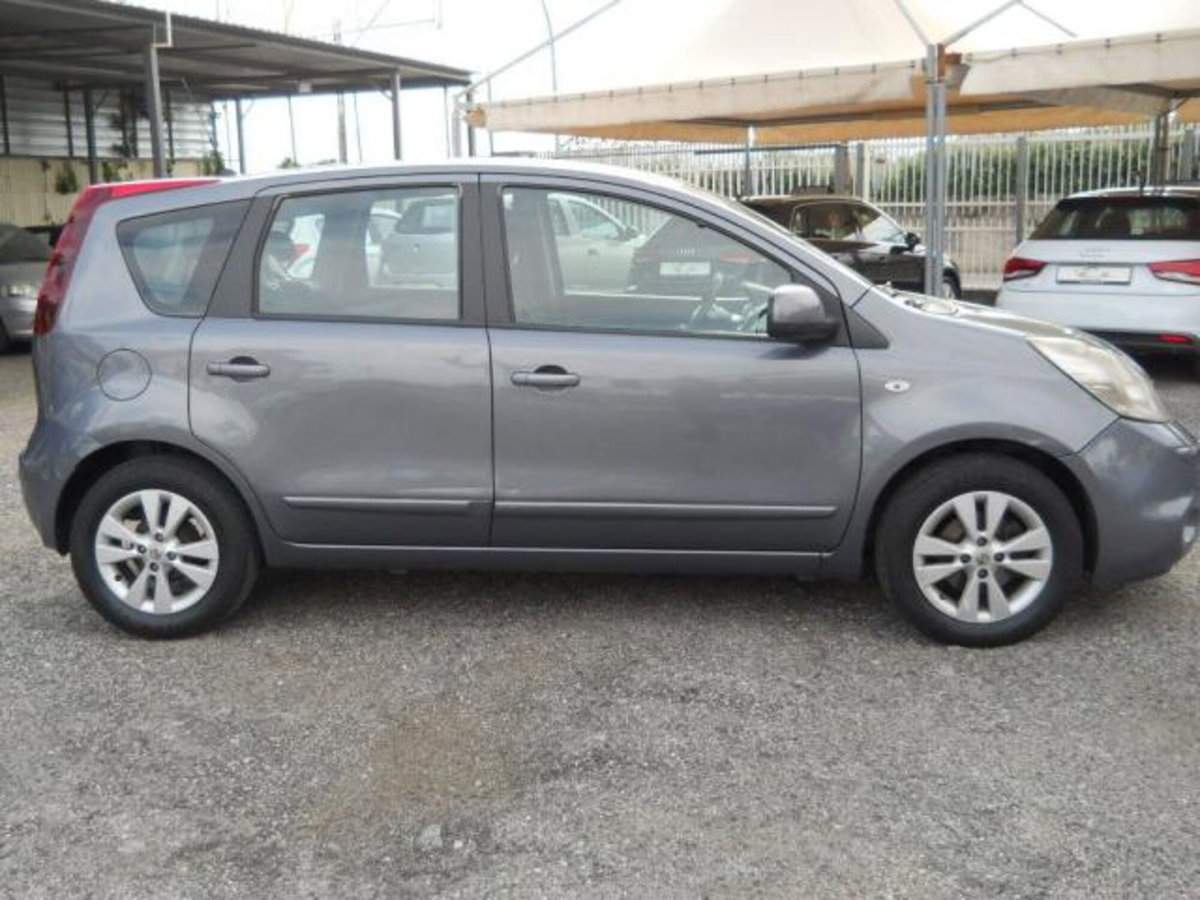 Nissan Note 1.5 dCi 86CV n-tec (7)