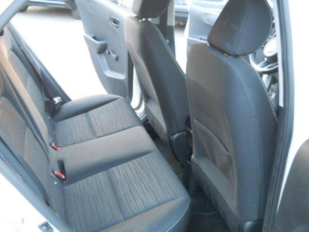 Kia Picanto 1.0 12V EcoGPL 5 porte Cool (16)