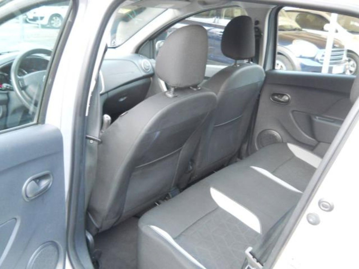 Dacia Sandero Stepway 1.5 dCi 8V 90CV (12)
