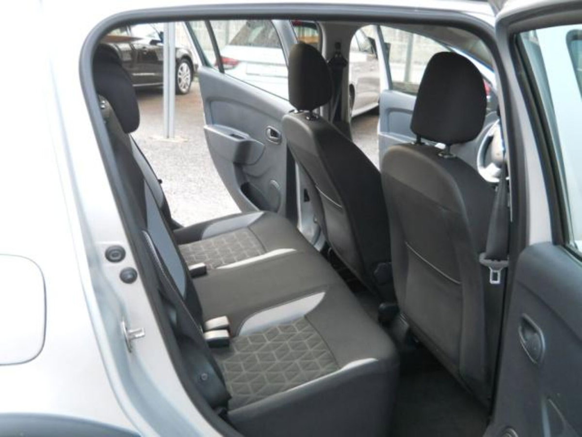 Dacia Sandero Stepway 1.5 dCi 8V 90CV (13)