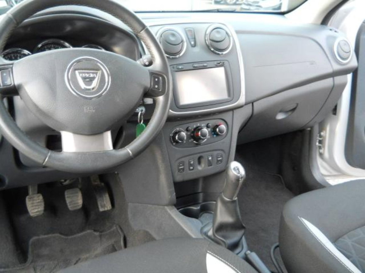 Dacia Sandero Stepway 1.5 dCi 8V 90CV (17)