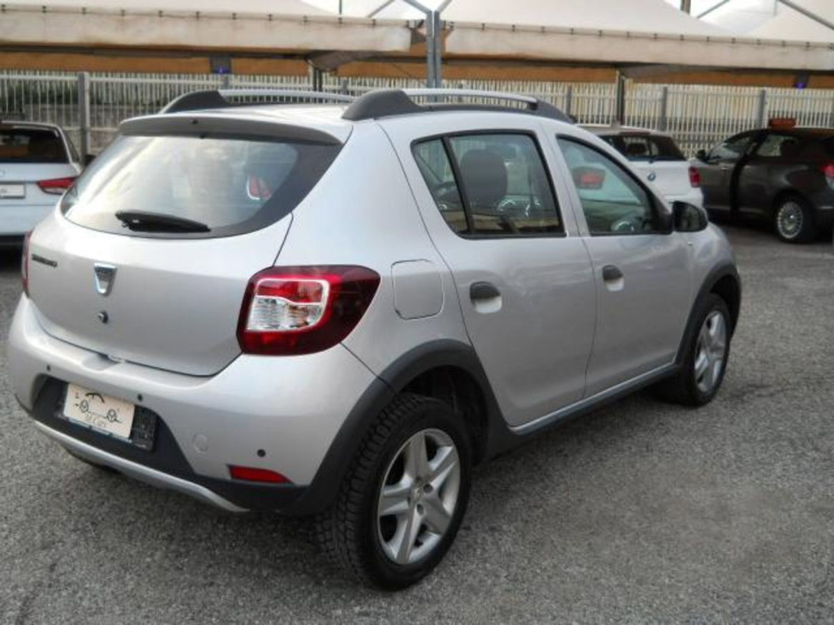 Dacia Sandero Stepway 1.5 dCi 8V 90CV (5)