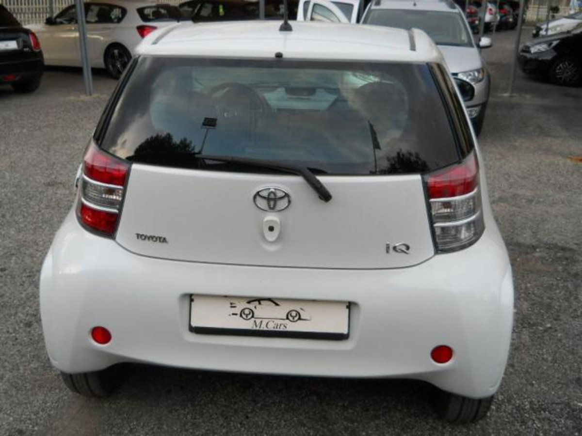 Toyota iQ 1.3 Executive (10)
