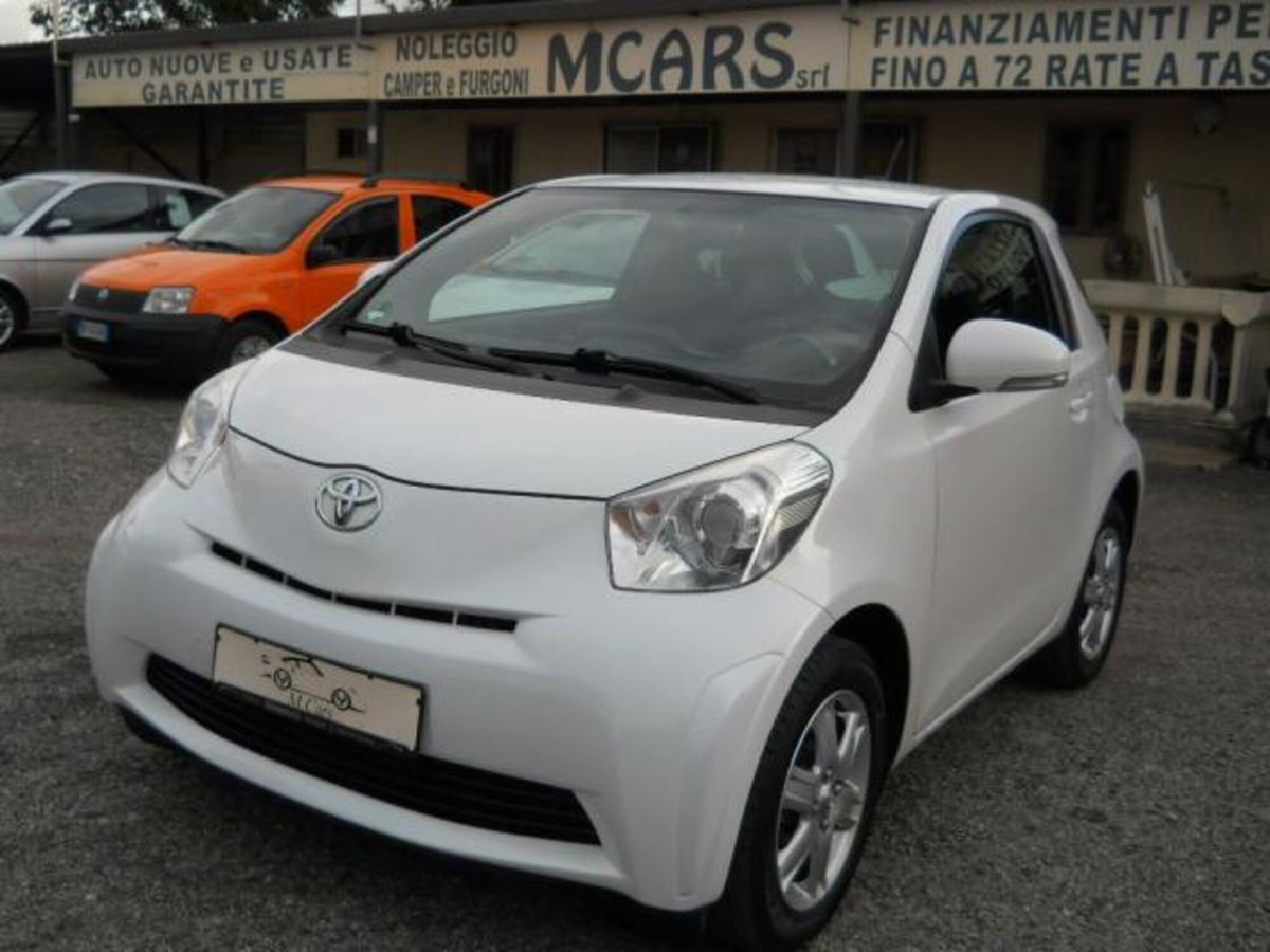 Toyota iQ 1.3 Executive (2)
